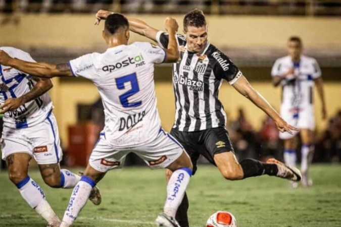 Julio Furch teve algumas, mas desperdiçou todas as chances que teve  -  (crédito: Foto: Raul Baretta/ Santos FC)