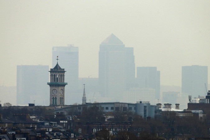 Nuvem de poeira oriunda do deserto do Saara vista em Londres, em 2014 -  (crédito: Reuters)