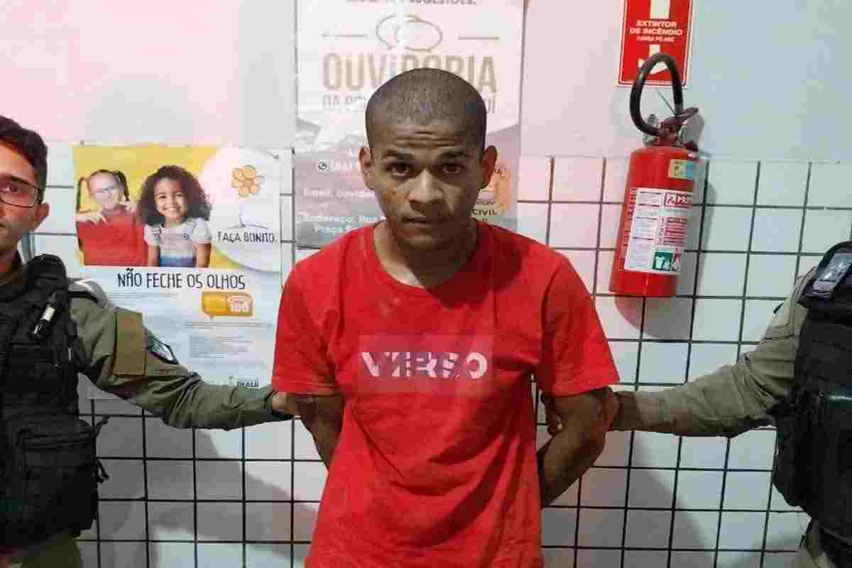 Victor Gabriel de Paula Nunes, que matou pai e mãe, é acusado de matar colega de cela -  (crédito: Divulgação/Polícia do Piauí)