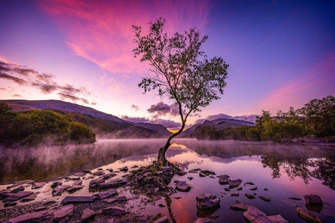 A fotógrafa Andrea Graham conseguiu capturar a magia do nascer do sol durante uma viagem a um parque nacional no País de Gales - (crédito: ANDREA GRAHAM) A fotógrafa Andrea Graham conseguiu capturar a magia do nascer do sol durante uma viagem a um parque nacional no País de Gales - (crédito: ANDREA GRAHAM)