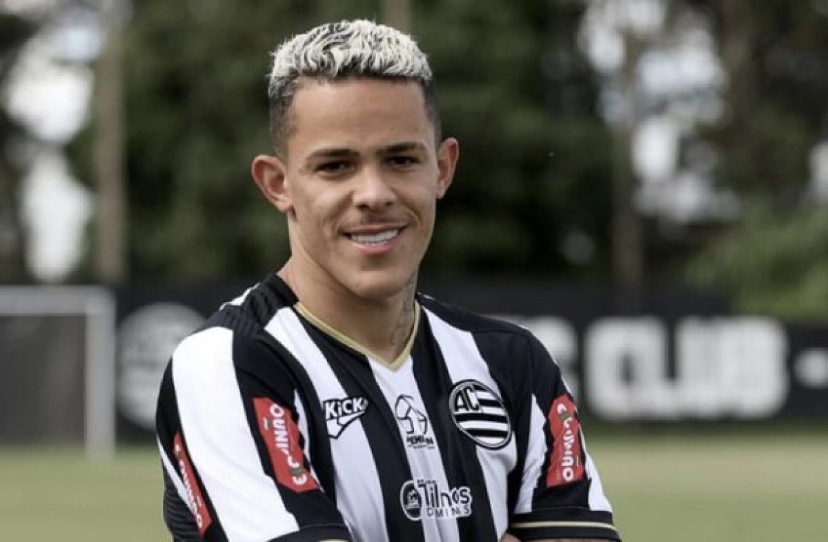 Vasco tem conversas com Athletic por Wallisson, ex-Cruzeiro