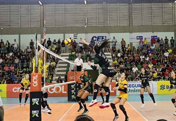 Rogério Guerreiro/Brasília Vôlei