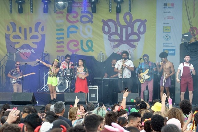 Carnaval no DF: foliões devem enfrentar chuva no fim de semana