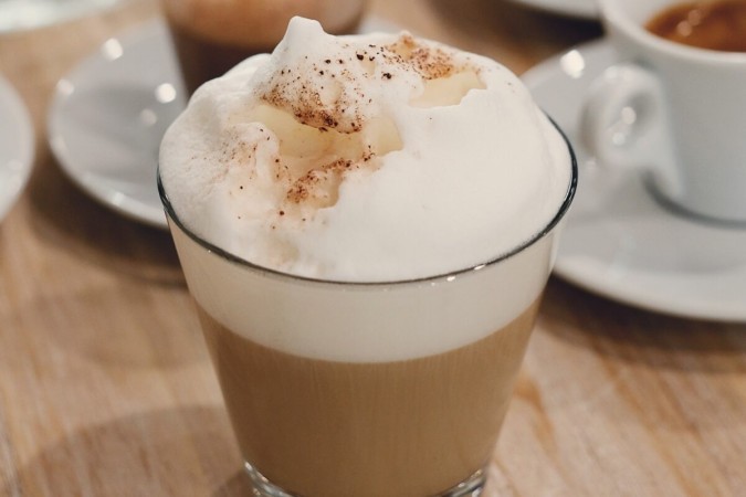 Cappuccino gelado (Imagem: Racool_studio | Freepik) -  (crédito: EdiCase - Culinaria -> Diversão e Arte)