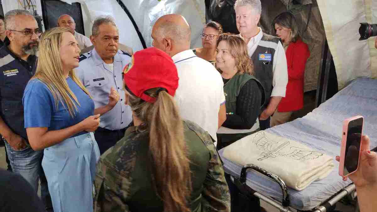 Vice-governadora Celina Leão inaugura, em Ceilândia, hospital de campanha da Aeronáutica  -  (crédito: Marcelo Ferreira/CB/D.A.Press)