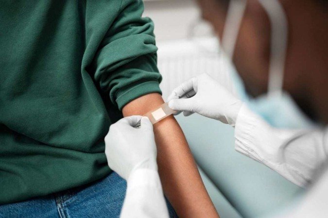 O concurso oferta mais de 2,2 mil vagas para a área da saúde - (crédito: Freepik/Reprodução) O concurso oferta mais de 2,2 mil vagas para a área da saúde - (crédito: Freepik/Reprodução)