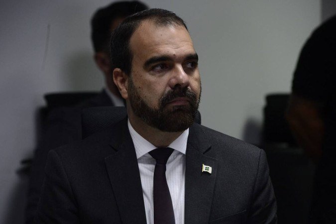 Assinado pela governadora Celina Leão, o decreto formaliza a permanência do profissional no comando da pasta - (crédito: Marcelo Ferreira/CB/D.A Press) Assinado pela governadora Celina Leão, o decreto formaliza a permanência do profissional no comando da pasta - (crédito: Marcelo Ferreira/CB/D.A Press)