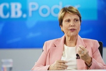 07/02/2024 Credito: Ed Alves/CB/DA.Press. Cidades. CB.Poder recebe Senadora Tereza Cristina, líder do PP no Senado, ex-ministra da Agricultura, Na bancada: Denise Rothenburg e Ana Maria Campos. - (crédito: Ed Alves/CB/DA.Press) 07/02/2024 Credito: Ed Alves/CB/DA.Press. Cidades. CB.Poder recebe Senadora Tereza Cristina, líder do PP no Senado, ex-ministra da Agricultura, Na bancada: Denise Rothenburg e Ana Maria Campos. - (crédito: Ed Alves/CB/DA.Press)