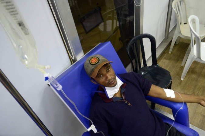  Ezailton Santos: dificuldade para trabalhar