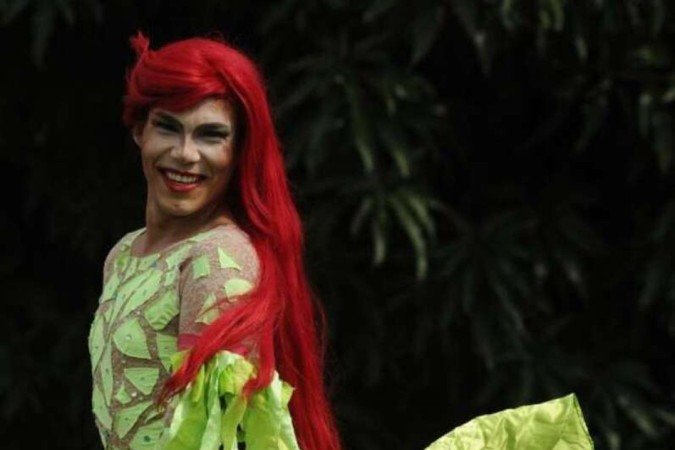  Crédito: Carlos Vieira CB/DA Press. Brasília DF. Revista. Pessoas que trabalham nos bastidores do carnaval. Pedro Henrique Borges, estilista que monta as Drags para o Bloco das Montadas.