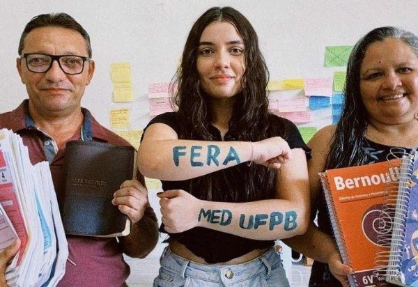 Reprodução/ Instagram/ angelicaoton_