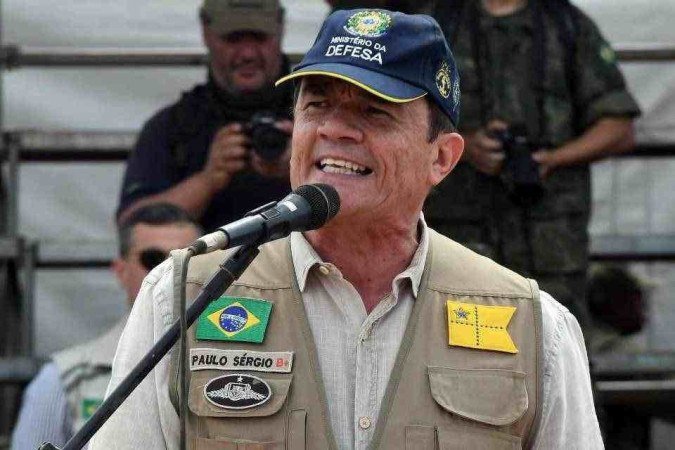 Ex-presidente teria pressionado o então ministro da Defesa, Paulo Sérgio Nogueira, a produzir relatório falso, afirmou Mauro Cid - (crédito: Ed Alves/CB/D.A Press) Ex-presidente teria pressionado o então ministro da Defesa, Paulo Sérgio Nogueira, a produzir relatório falso, afirmou Mauro Cid - (crédito: Ed Alves/CB/D.A Press)