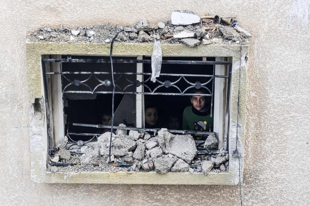 Guerra Israel-Hamas: Netanyahu ordena a retirada de civis de Rafah 