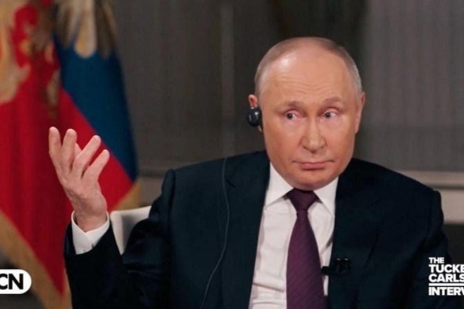 Putin deu uma entrevista a Tucker Carlson -  (crédito: Reuters)