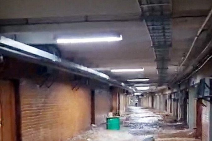 Com sistema de drenagem comprometido, a água escorre para a UnB e invade o subsolo de prédios da universidade - (crédito: Reprodução/Redes sociais) Com sistema de drenagem comprometido, a água escorre para a UnB e invade o subsolo de prédios da universidade - (crédito: Reprodução/Redes sociais)