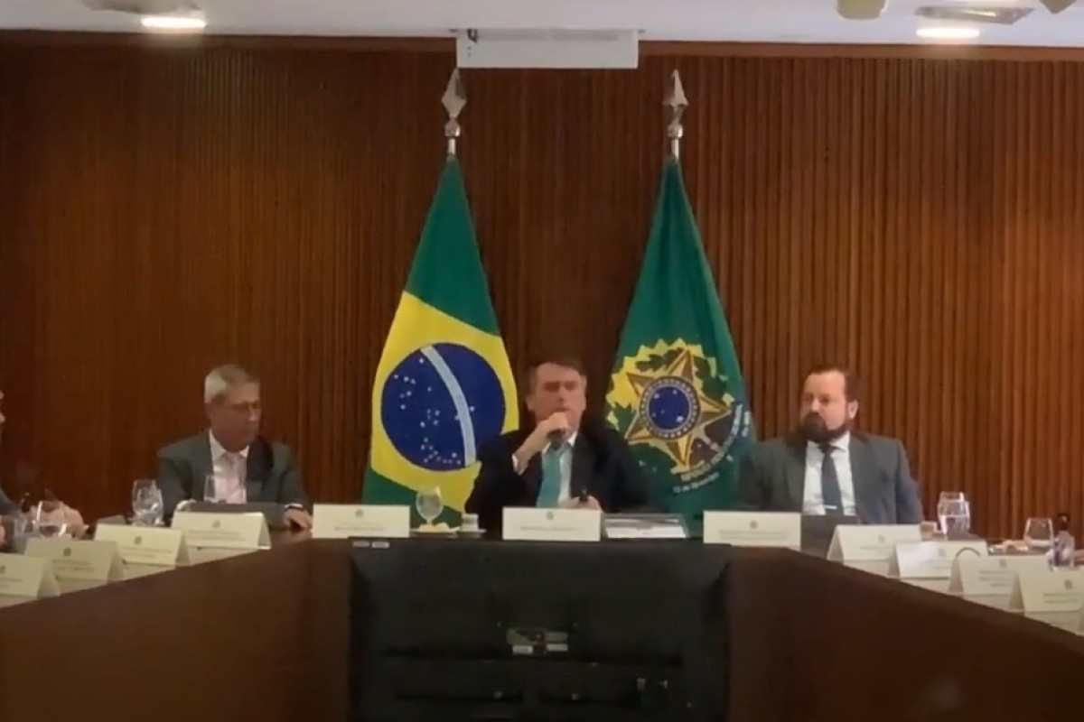Vídeo: STF divulga íntegra de reunião de Bolsonaro com ministros; veja