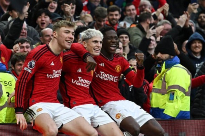 Jovens do Manchester United têm se destacado nos últimos jogos -  (crédito: Foto: Paul Ellis/AFP via Getty Images)