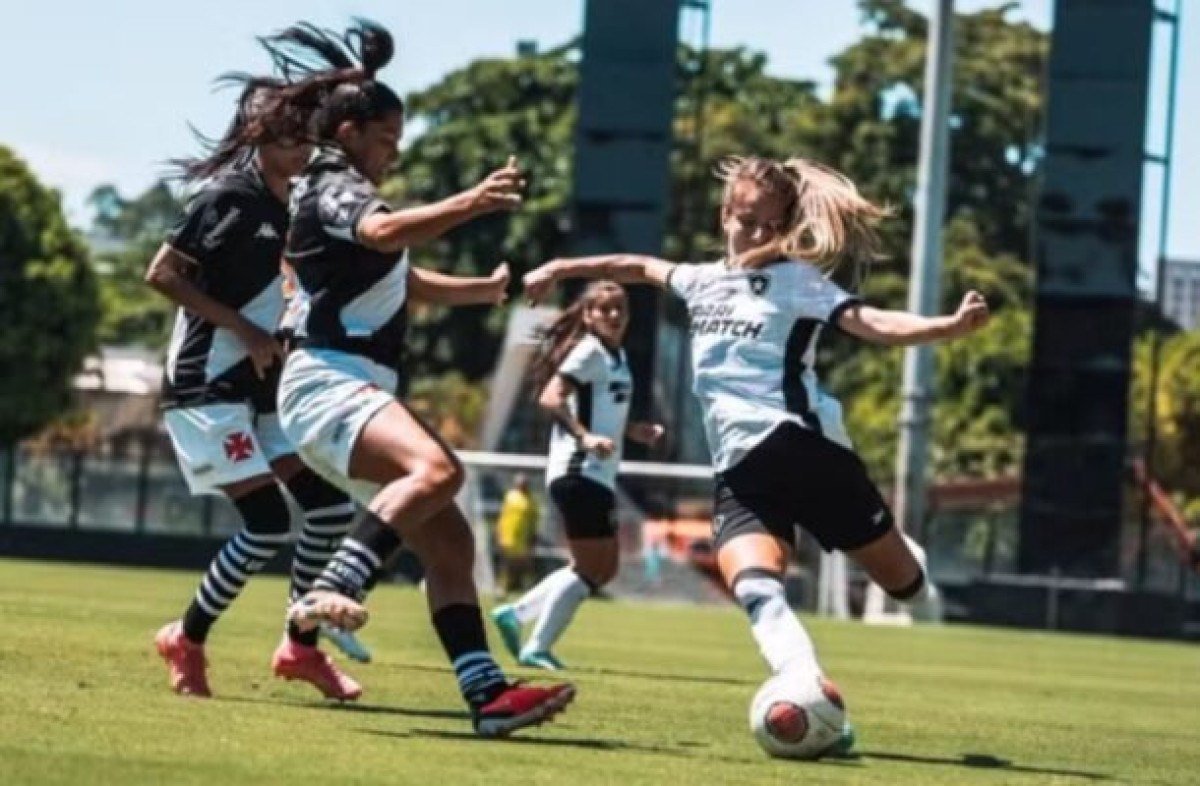 Vasco perde em casa na estreia de novo patrocínio do Feminino