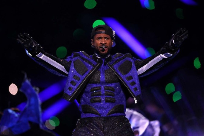 Usher se apresenta no Super Bowl -  (crédito: JAMIE SQUIRE / GETTY IMAGES NORTH AMERICA / Getty Images via AFP)