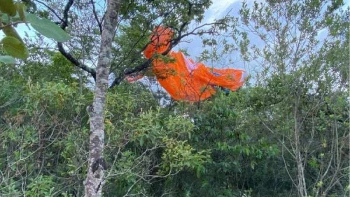 Homem morre após ter mal súbito e cair de voo de parapente em Sete Lagoas