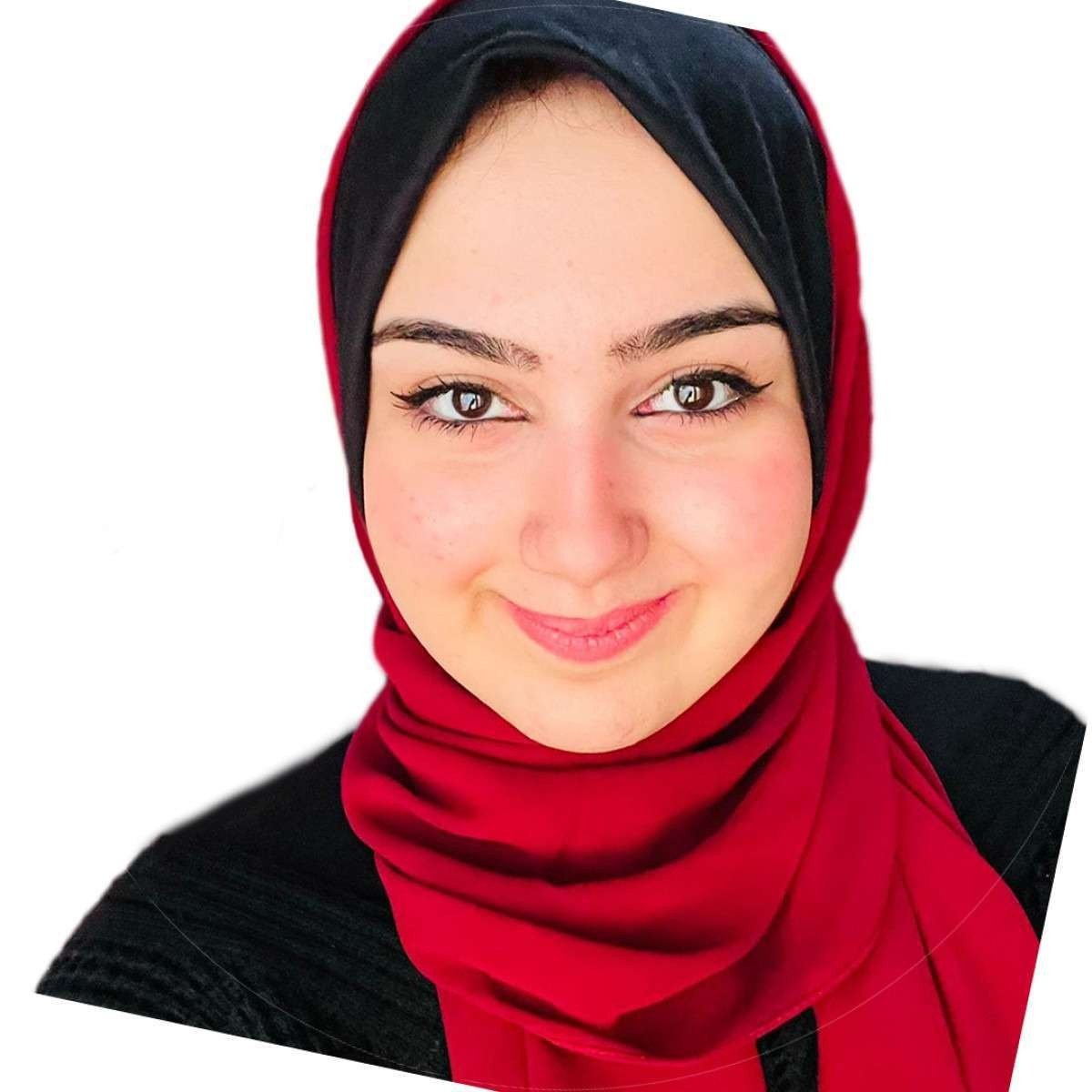 Sarah Ashour, 23 anos, moradora de Khan Yunis abrigada h&aacute; dois meses em Rafah