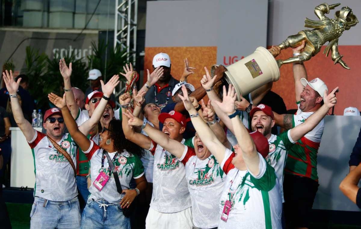 Mocidade Alegre campeã! Veja imagens do desfile da escola de samba de SP