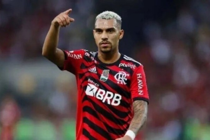 Matheuzinho terá reajuste salarial no Corinthians -  (crédito: Foto: Gilvan de Souza/CR Flamengo)