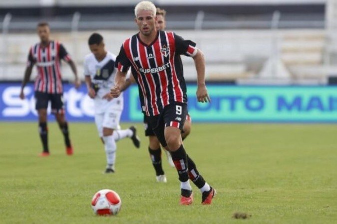 O São Paulo venceu o Santos por 3 a 1 no Morumbi, ano ado, pelo Campeonato Paulista - Foto: Paulo Pinto / saopaulofc.net - (crédito: Foto: Paulo Pinto / saopaulofc.net) O São Paulo venceu o Santos por 3 a 1 no Morumbi, ano ado, pelo Campeonato Paulista - Foto: Paulo Pinto / saopaulofc.net - (crédito: Foto: Paulo Pinto / saopaulofc.net)