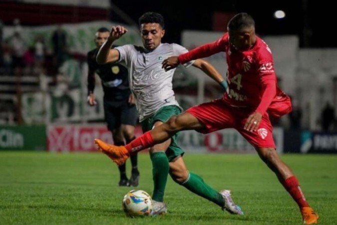 São Luiz e Juventude empataram em 1 a 1 na noite desta terça-feira, em Ijuí -  (crédito: Foto: São Luis/@lucasdudu)
