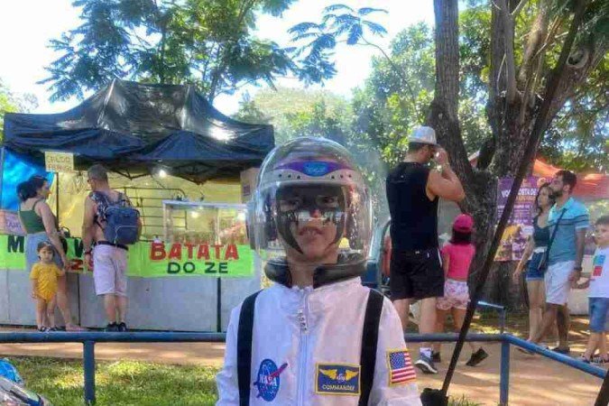 Mateus é encantado pelo espaço e não teve dificuldade para escolher a fantasia
