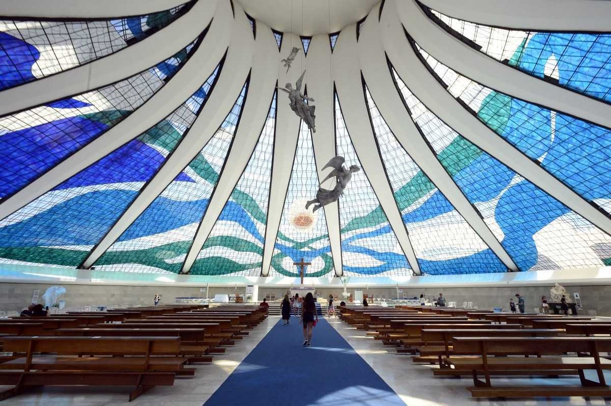 Catedral de Brasília promove festa junina em celebração aos 54 anos
