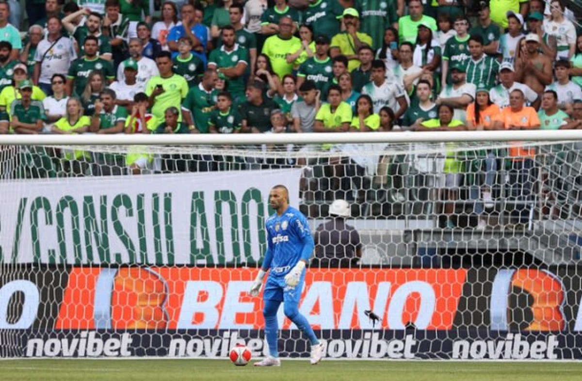 Tia de goleiro do Palmeiras morre após ação policial