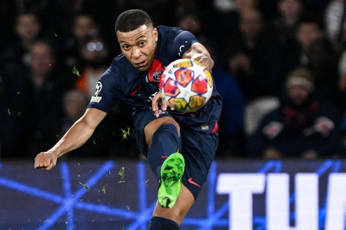 Mbappe chegou ao seu 44º gol em 68 partidas na Liga dos Campeões da Europa -  (crédito: MIGUEL MEDINA / AFP)       )