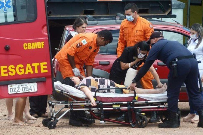 Maria Aparecida foi transferida da tenda no Sol Nascente para uma UPA da região. Ela apresentava sangramento e chegou a desmaiar