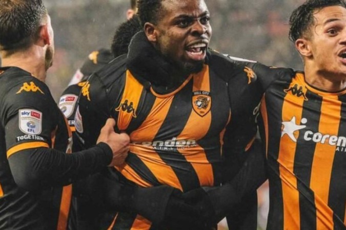 Jaden Philogene faz obra-prima na vitória do seu time, o Hull City, sobre o Rotherham, pela Segunda Divisão inglesa -  (crédito: Foto: Divulgação/Hull City)