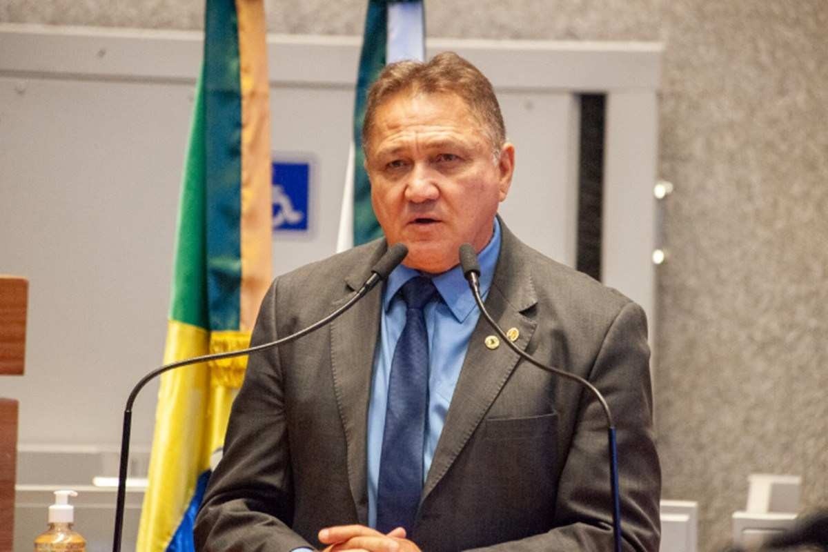 Deputado João Cardoso está internado para a implantação de marcapasso