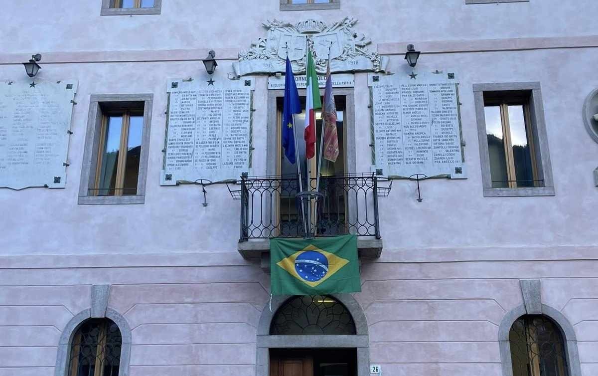 Pedidos de brasileiros por cidadania italiana sobrecarregam sistema