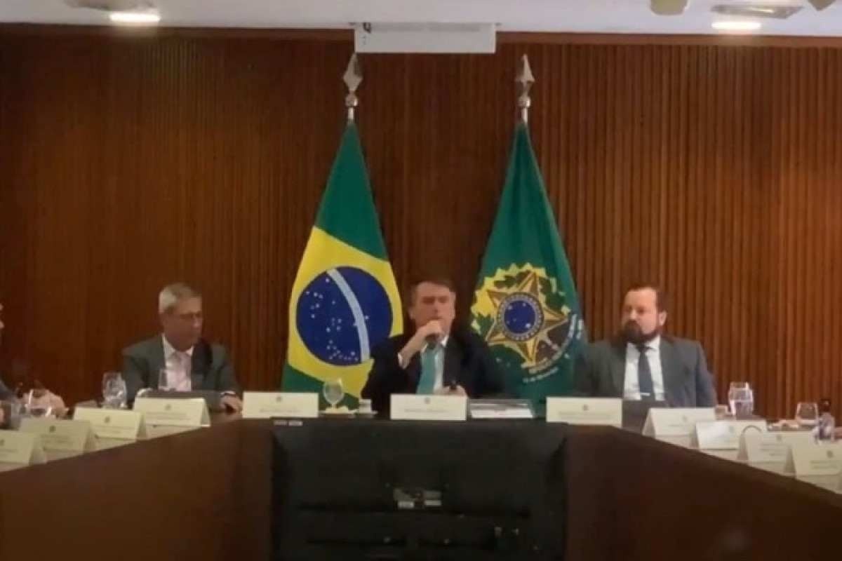 Associação de diplomatas 