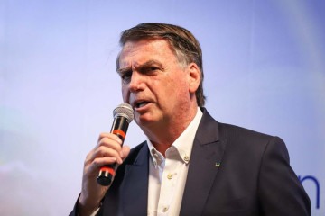 Bolsonaro disse que ainda em Brasília já havia sido aconselhado pela equipe médica e pela esposa sobre a necessidade de repouso e tratamento da doença -  (crédito: Natanael Alves/PL)