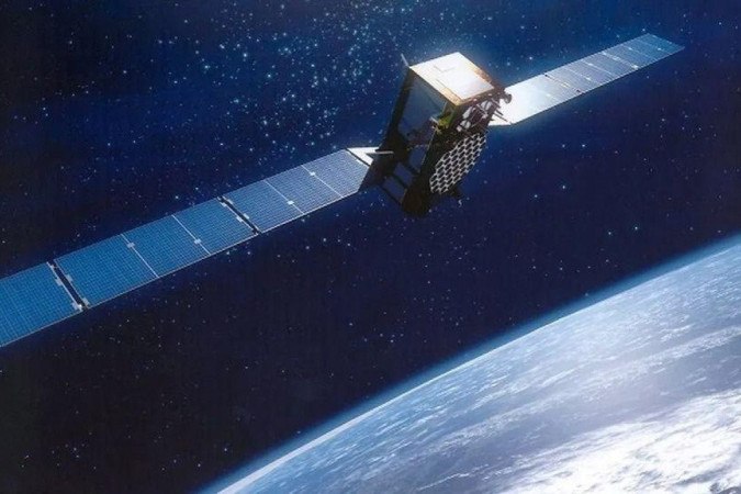 Especialistas disseram à BBC que uma arma espacial poderia causar o caos para os EUA, que dependem de satélites -  (crédito: EPA)