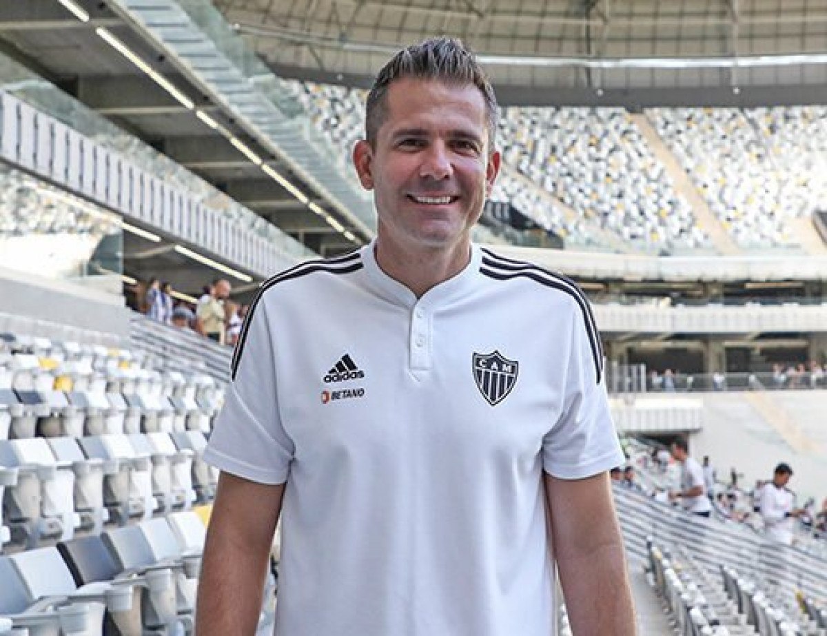 Ex-goleiro Victor é o novo diretor de futebol do Atlético