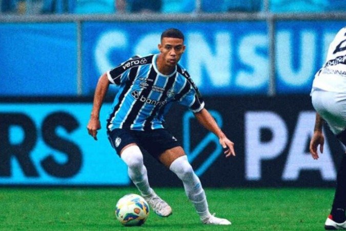 Grêmio goleia o Santa Cruz e assume a liderança do Gauchão, mas ainda pode ser ultrapassado -  (crédito: Foto: Divulgação/Grêmio)