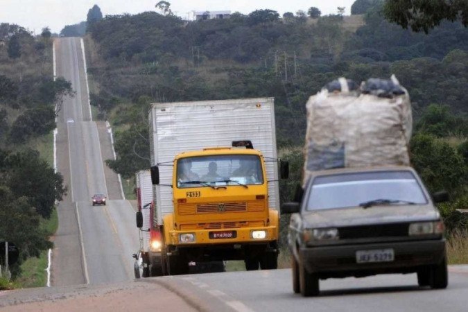 Rodovias brasileiras acumulam problemas -  (crédito: Minervino Júnior/CB)