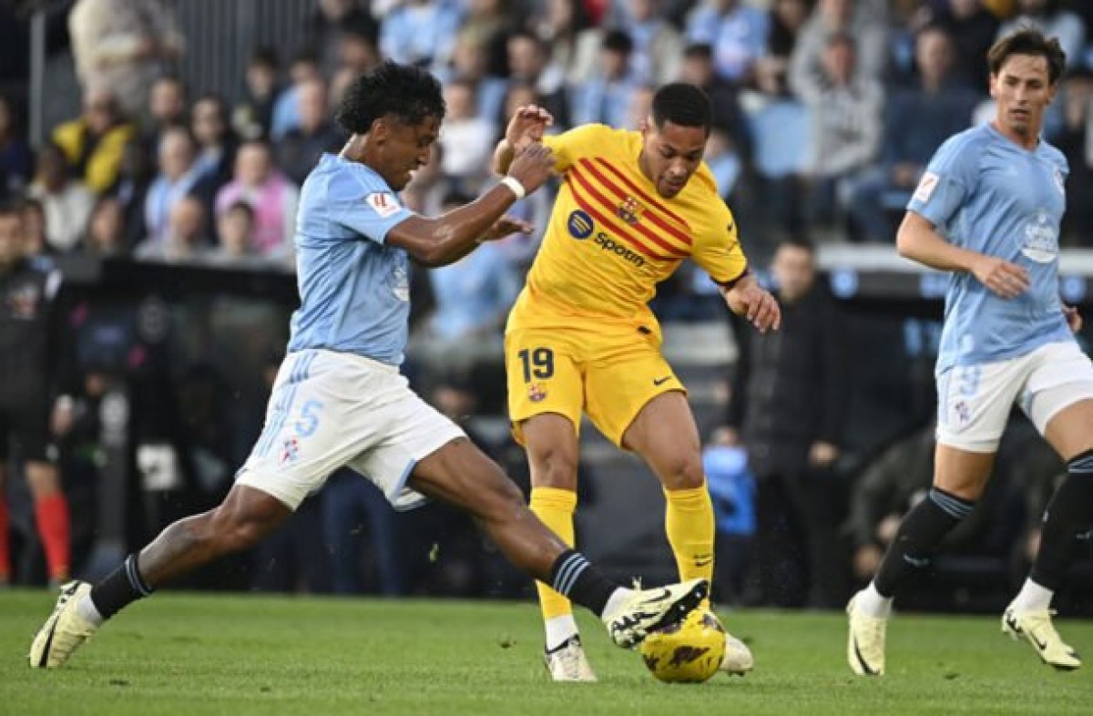 La Liga: Vitor Roque é titular, e Barcelona vence o Celta no fim