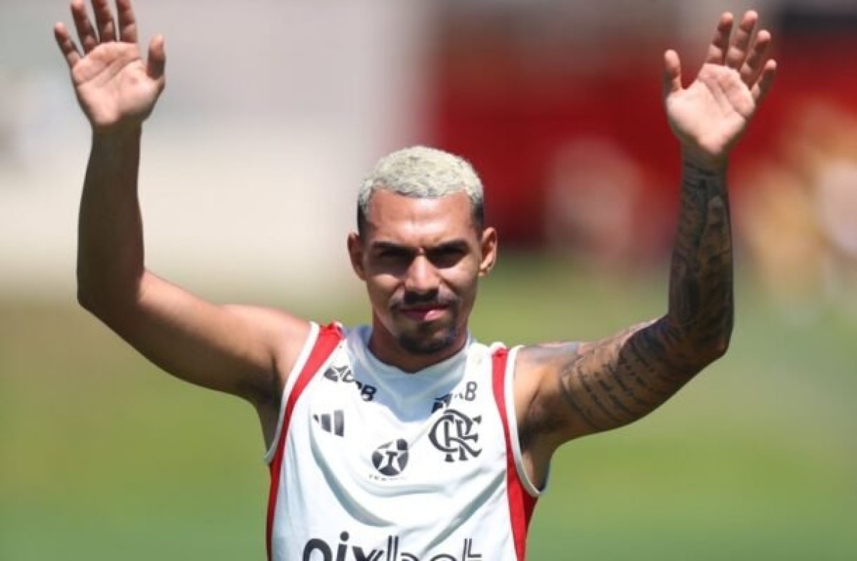 Matheuzinho se despede do Flamengo: ‘Fiz de tudo para honrar o maior do Rio’