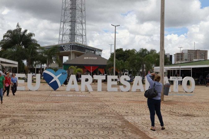 Feirantes defendem a abertura do espaço à noite para atrair mais clientes