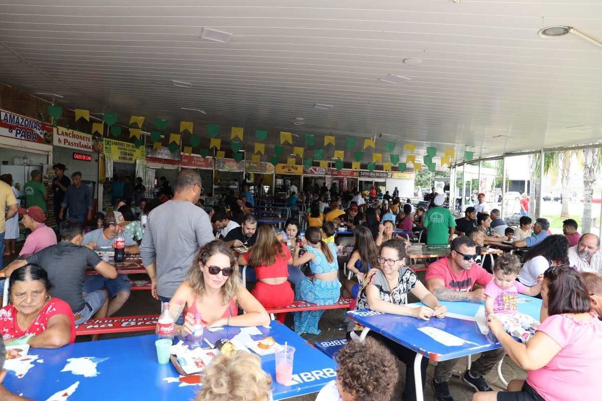 Um pedaço do Brasil perto da Torre de TV