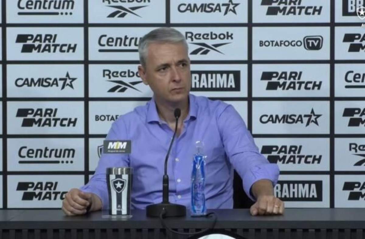 Tiago Nunes lamenta derrota do Botafogo, mas pede reação na Libertadores