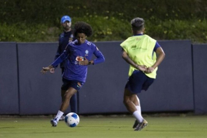 Aline Milene durante treino da Seleção feminina -  (crédito: Foto: Leandro Lopes/CBF)