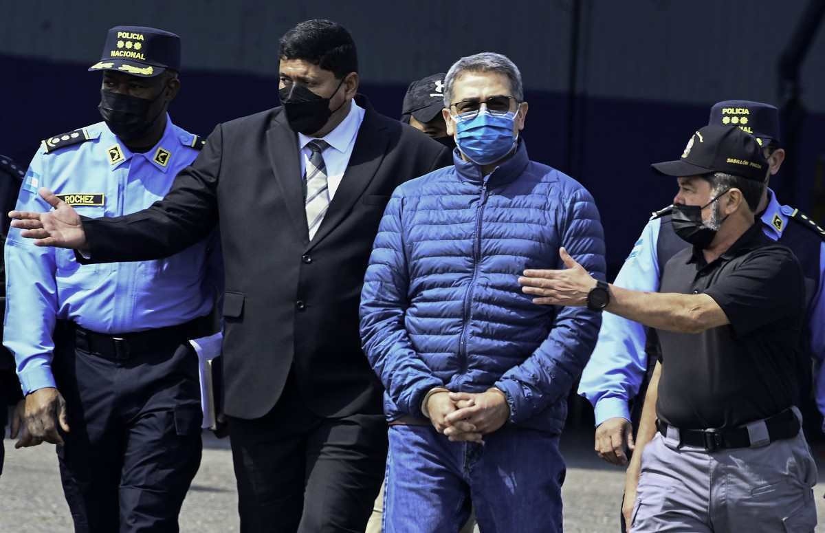 Ex-presidente de Honduras vai a julgamento em Nova York por narcotráfico